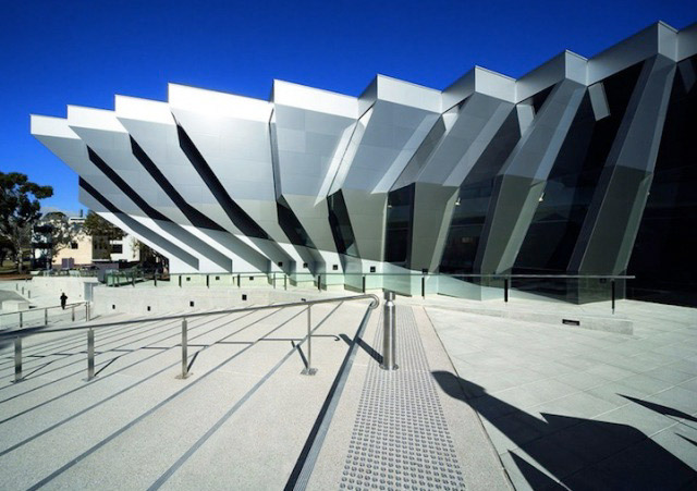 2011-08-01-canberra-004