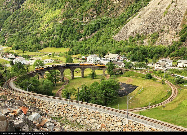 2013-11-05-brusio-viaduct-002