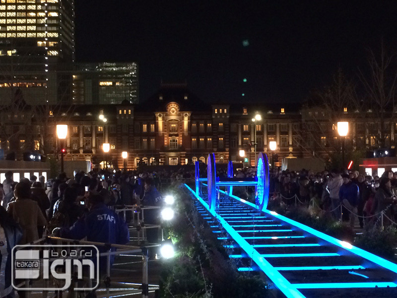 2013-12-27-marunouchi-002